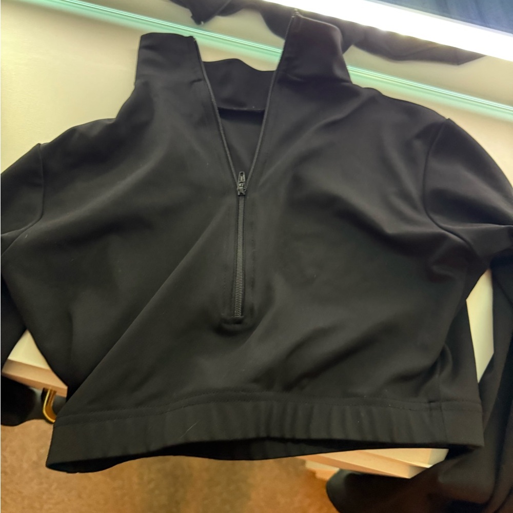 Black Women's Crop Top